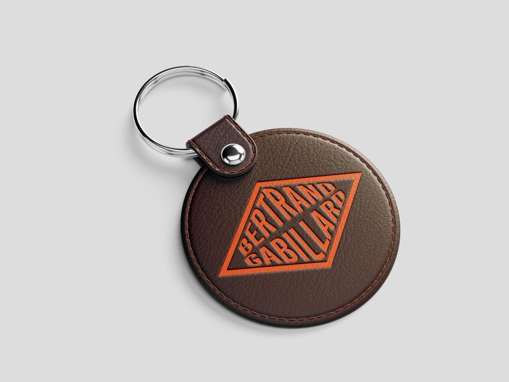 Free_Keychain_Mockup_1.webp